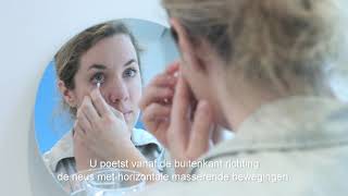 Reinigen en masseren van het ooglid bij blepharitis [upl. by Tavey441]