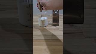 Aerolatte Handheld Milk Frother [upl. by Bing]